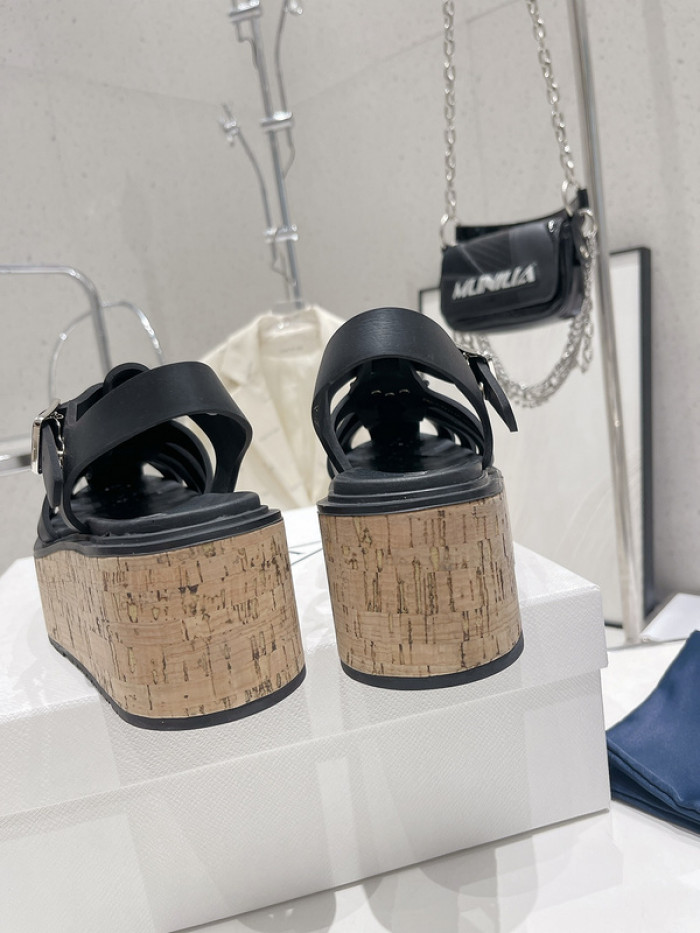 PRADA SLIDE
