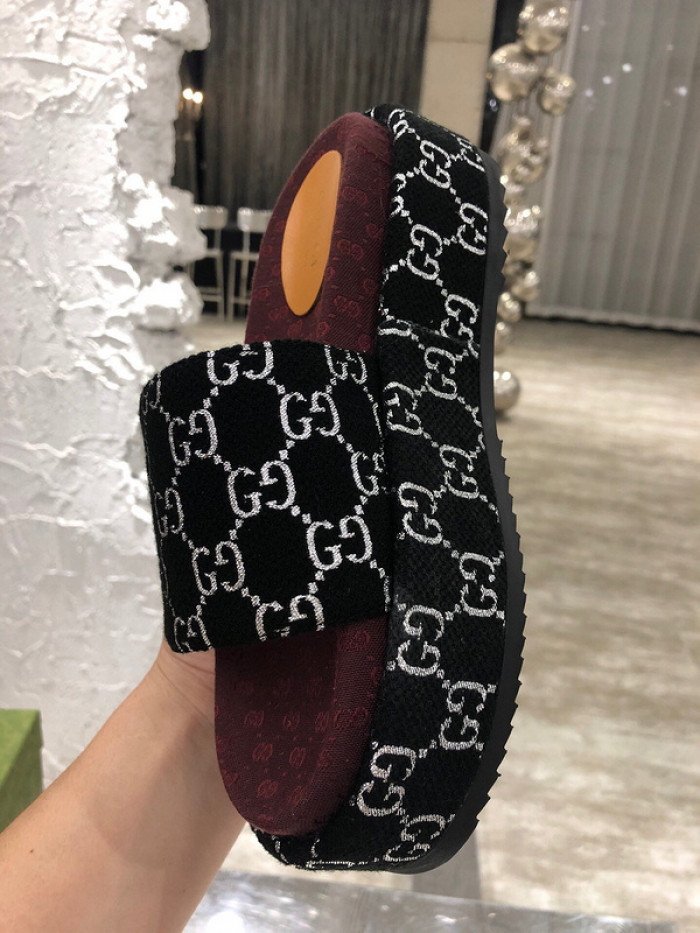 GCI GG Slide Sandal