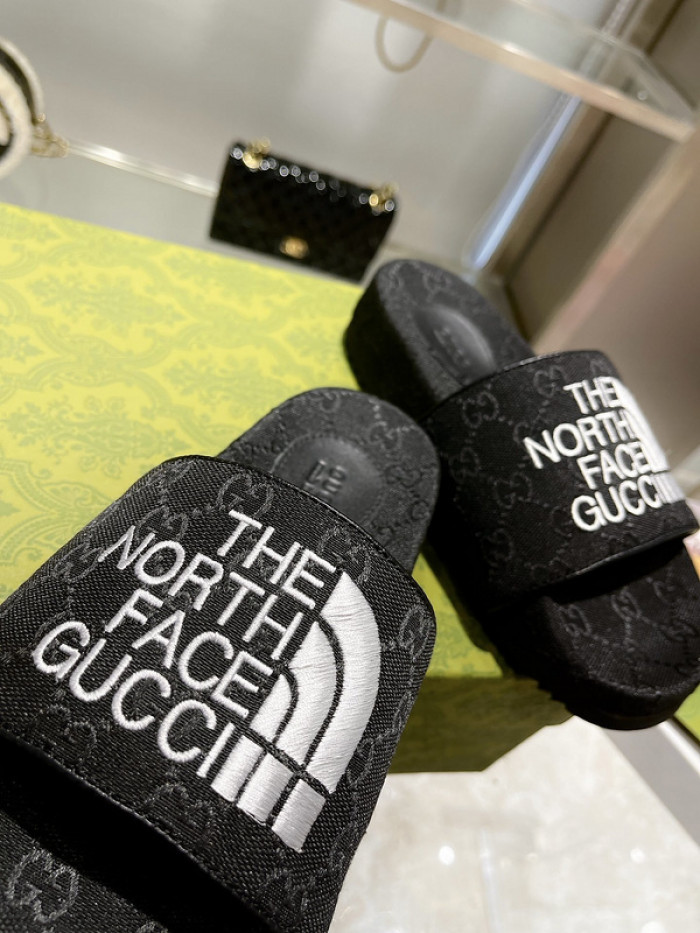 GCI GG Slide Sandal