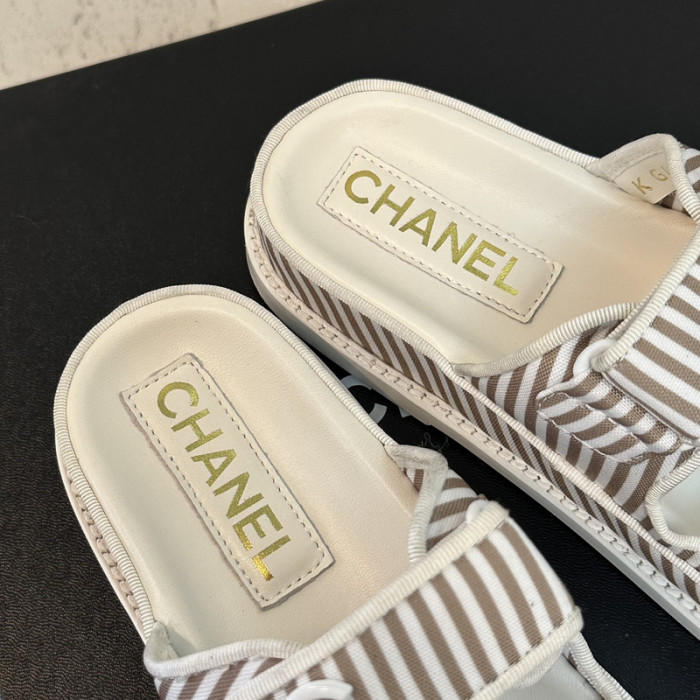CN Slide Sandal
