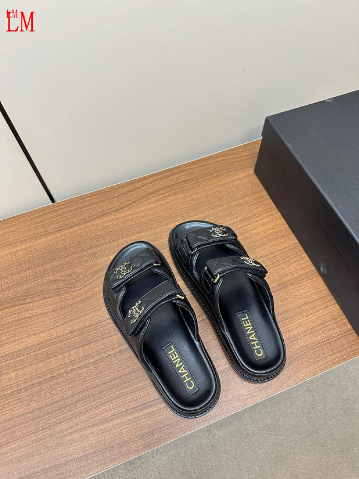 CN Slide Sandal