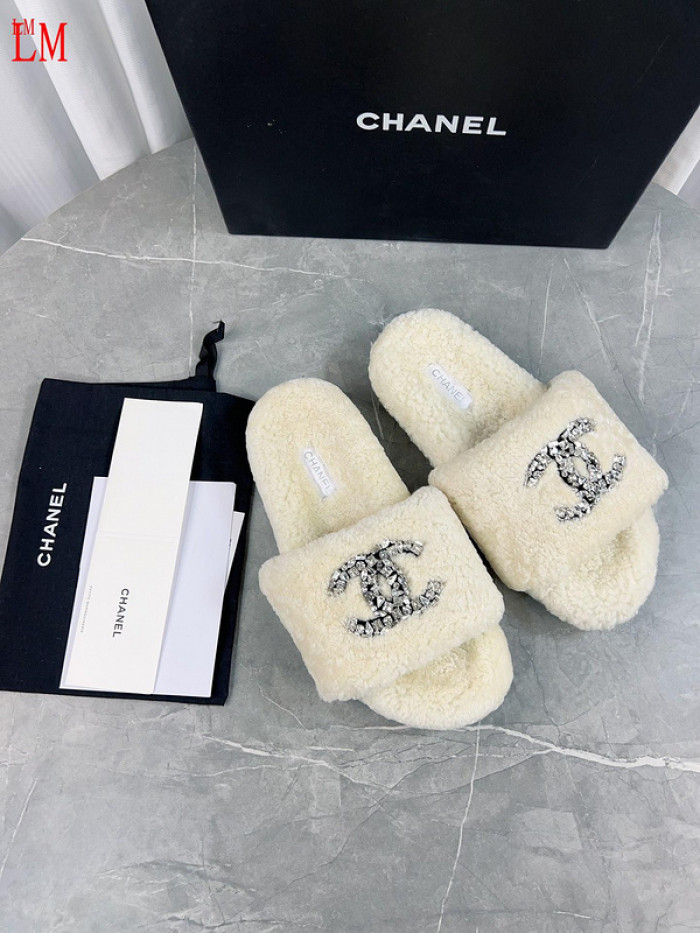CN Slide Sandal
