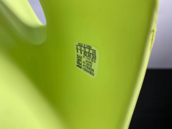 adidas Yeezy Slide “Glow Green” GX6138