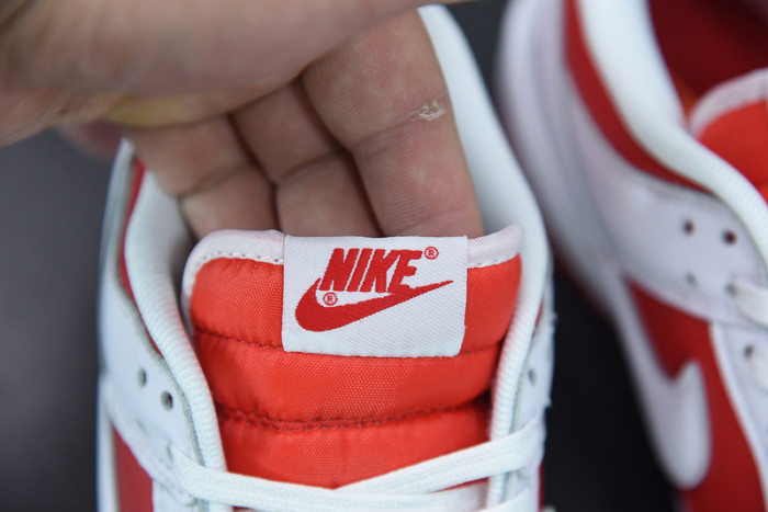 Nike SB Dunk Low “University Red DD1391-600