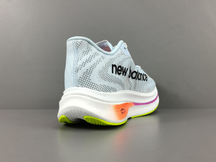 NeW Balance NB Fuel Cell SuperComp Trainer V2 MRCXLG3