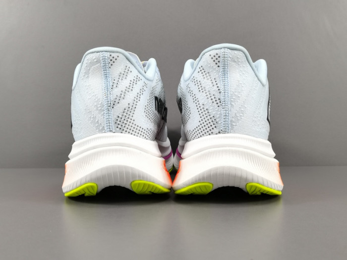 NeW Balance NB Fuel Cell SuperComp Trainer V2 MRCXLG3