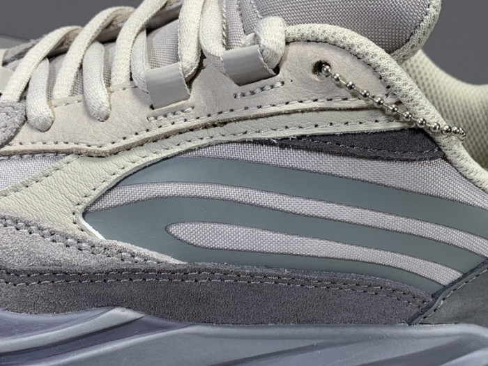 adidas Yeezy Boost 700 V2 