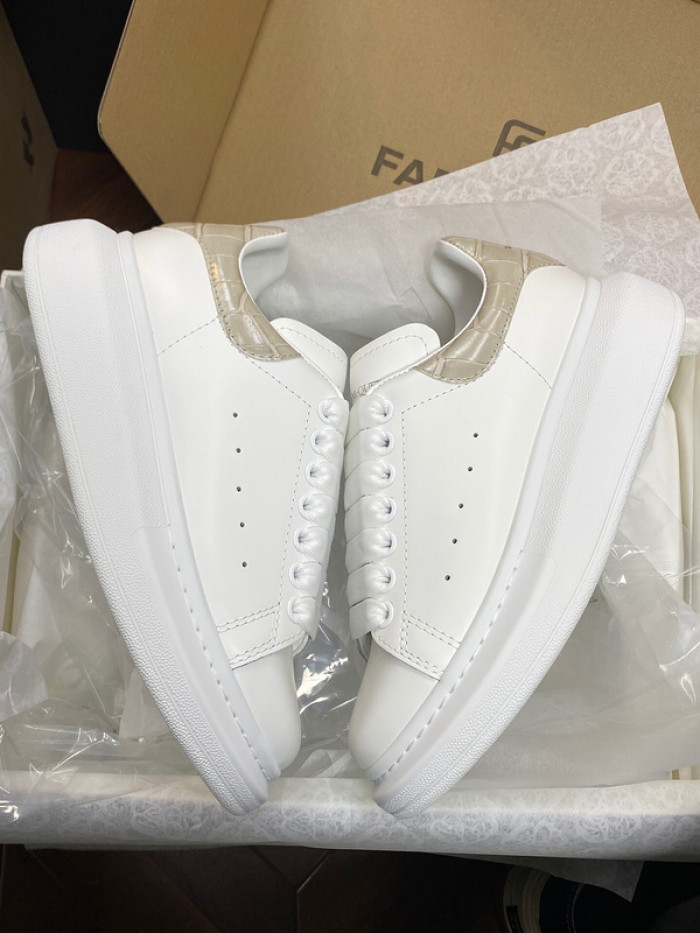 ALEXMQ Sneakers