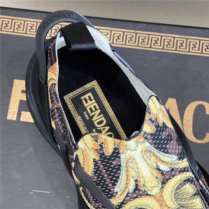 VRCE Sneaker