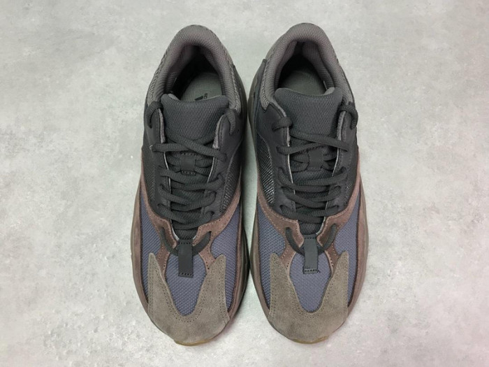 adidas Yeezy Boost 700 Mauve EE9614