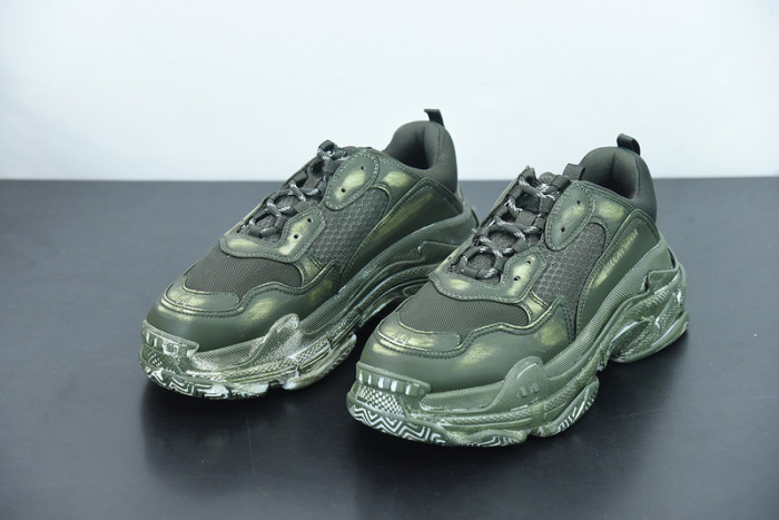 BALCIA Triple S Sneaker