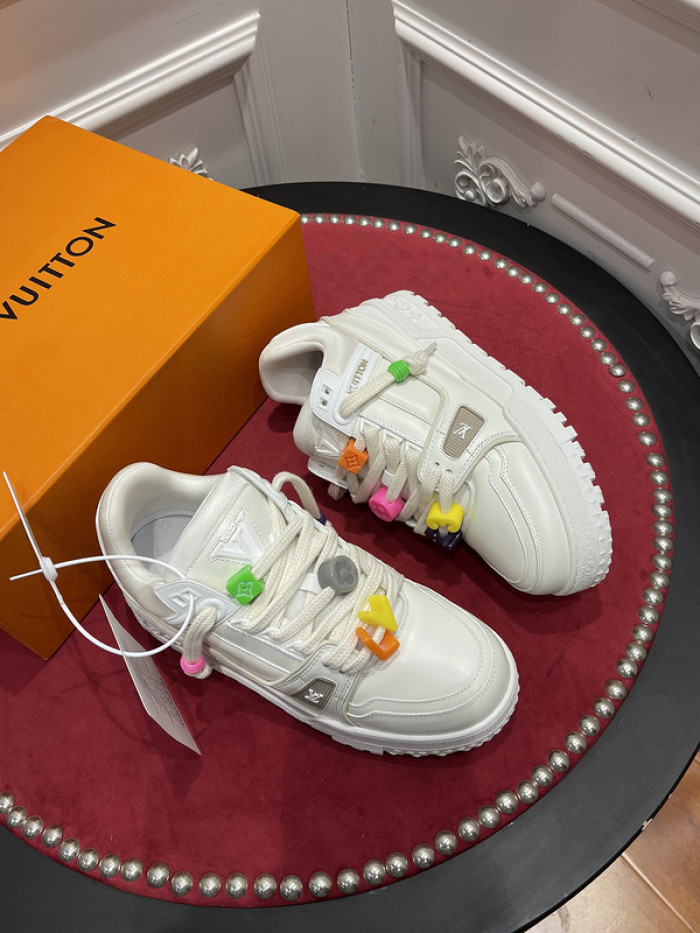LUSV SNEAKERS