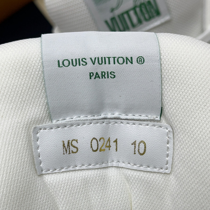 LUSV SNEAKERS