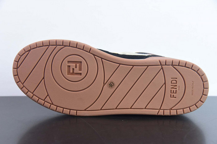 FENDI SNEAKERS