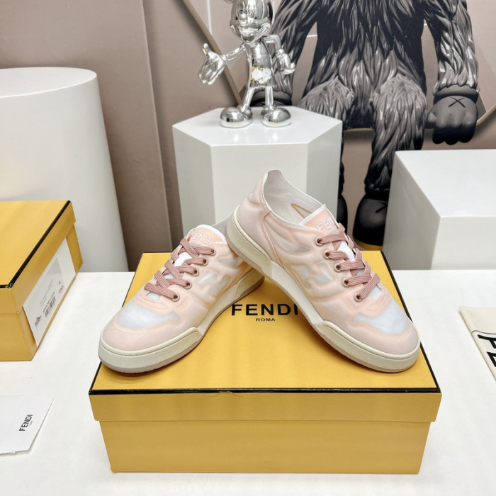 FENDI SNEAKERS