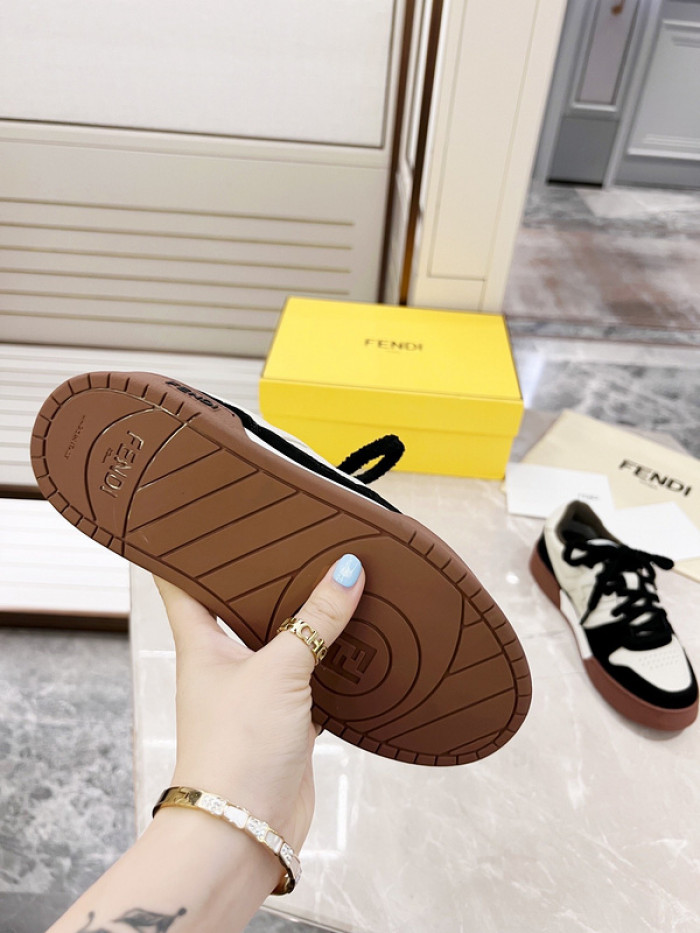 FENDI SNEAKERS