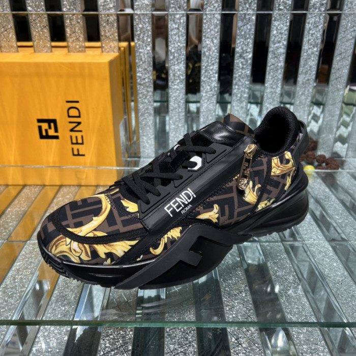 FENDI SNEAKERS