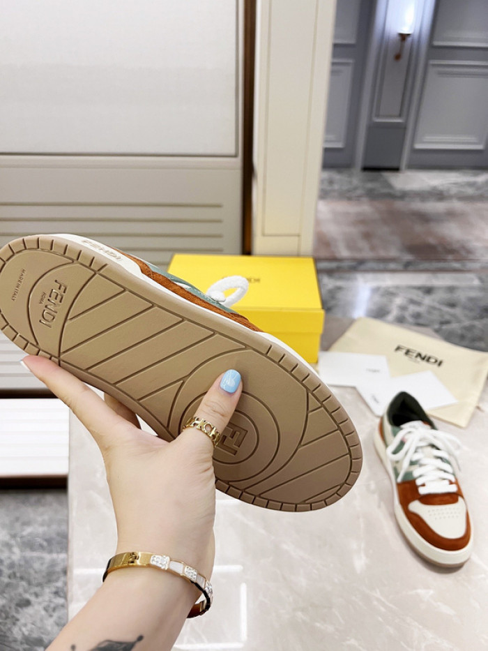 FENDI SNEAKERS