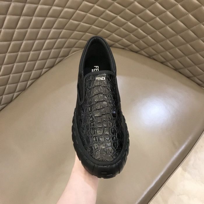 FENDI SNEAKERS