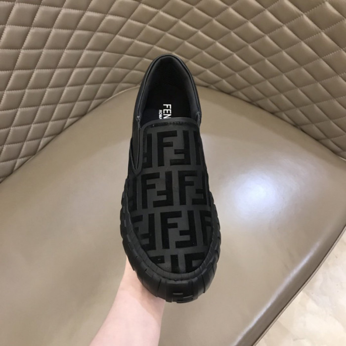 FENDI SNEAKERS