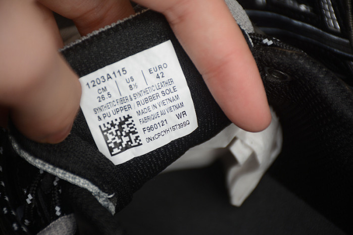 ASICS GEL-1090 Black Silver - 1203A115-006