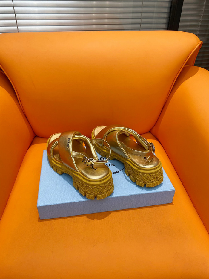 PRADA SLIDE