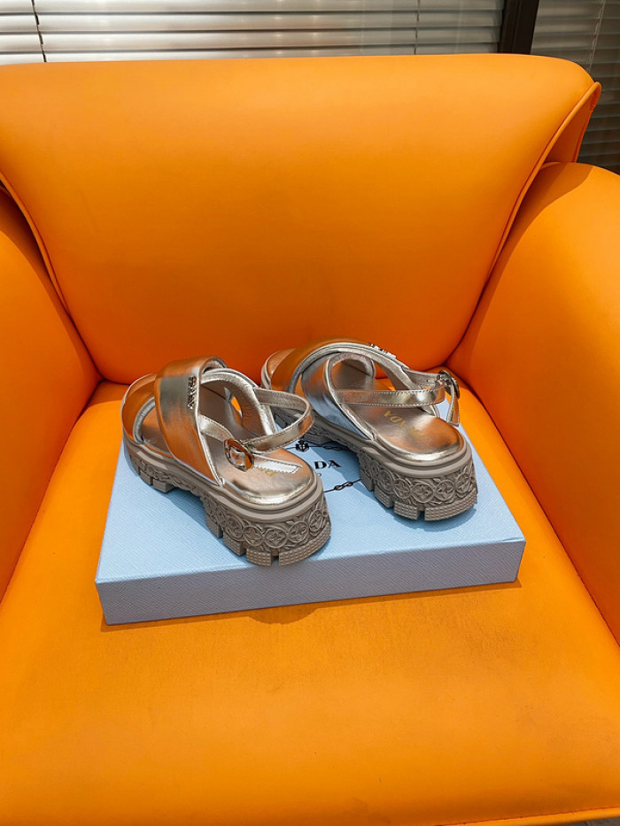 PRADA SLIDE