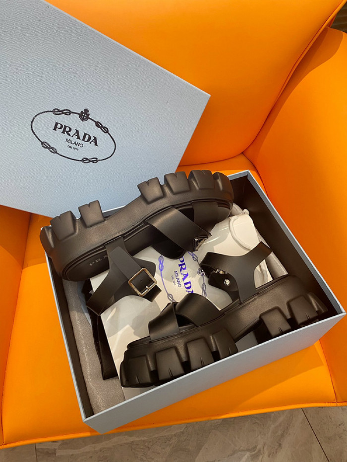 PRADA SLIDE