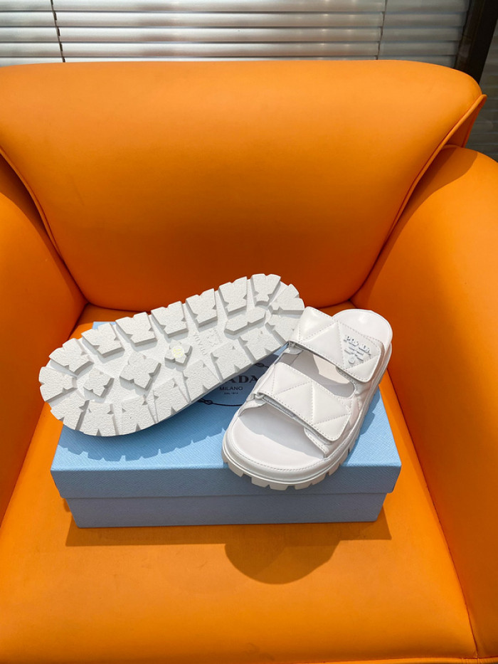 PRADA SLIDE