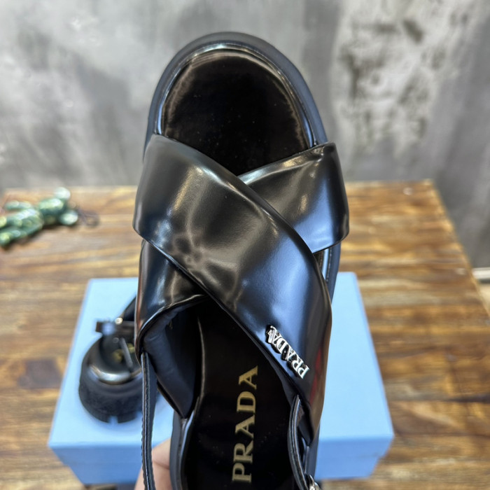 PRADA SLIDE