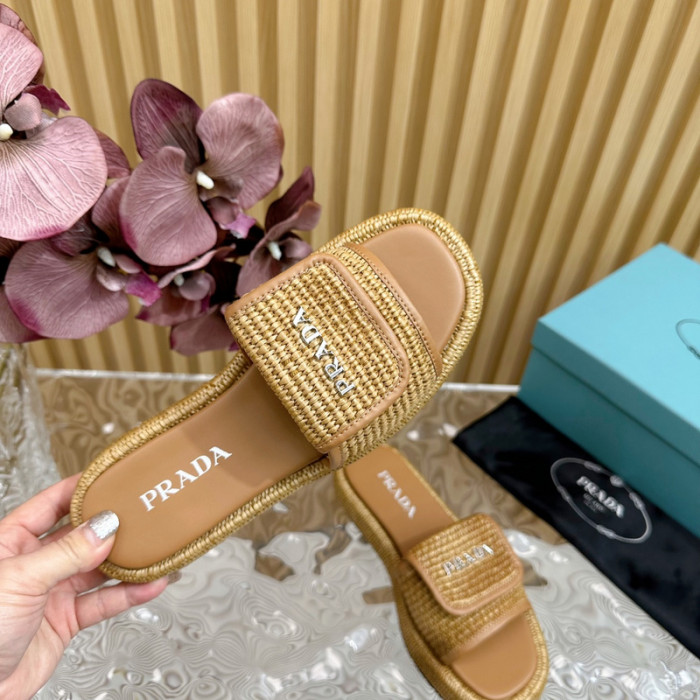 PRADA SLIDE