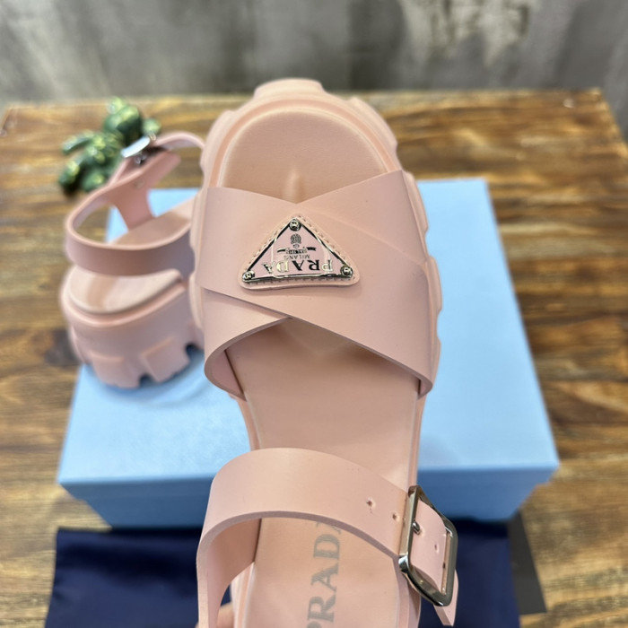 PRADA SLIDE