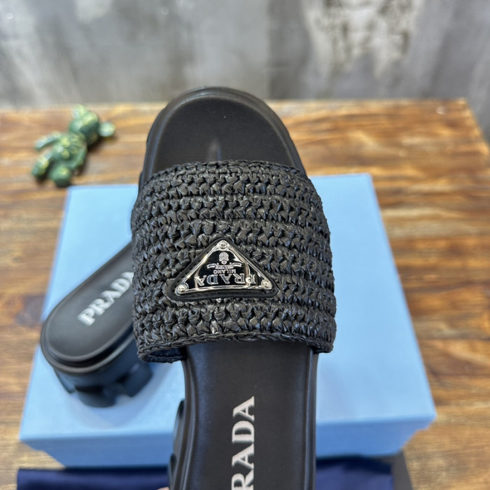 PRADA SLIDE