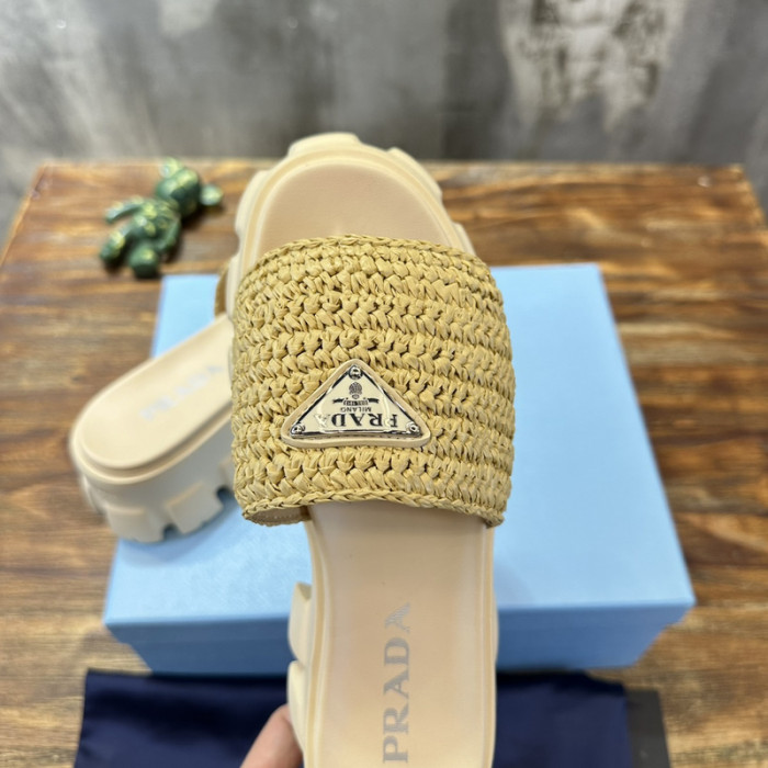PRADA SLIDE
