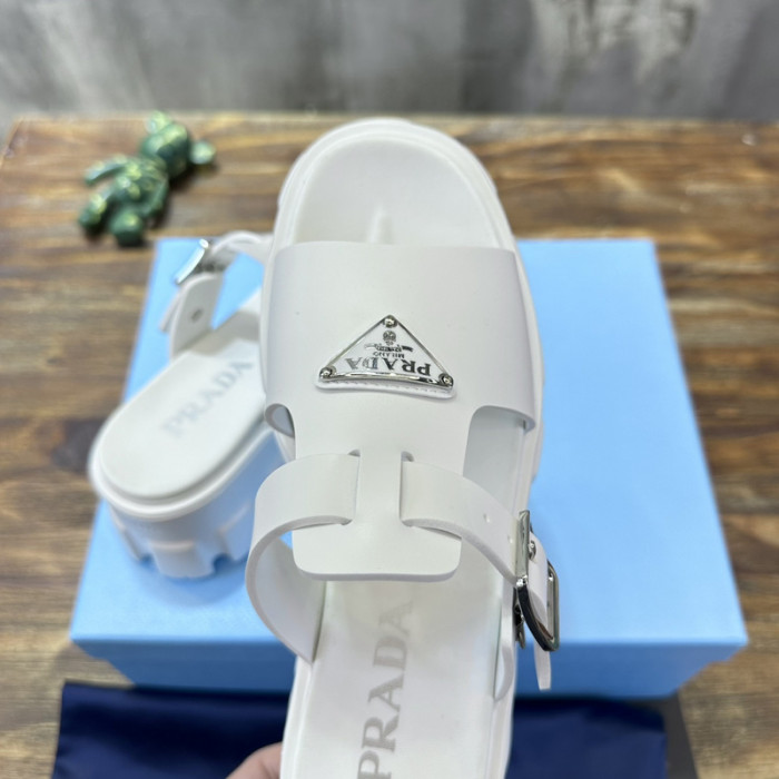 PRADA SLIDE
