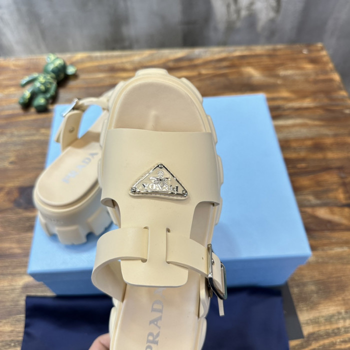 PRADA SLIDE