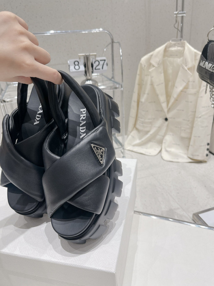 PRADA SLIDE