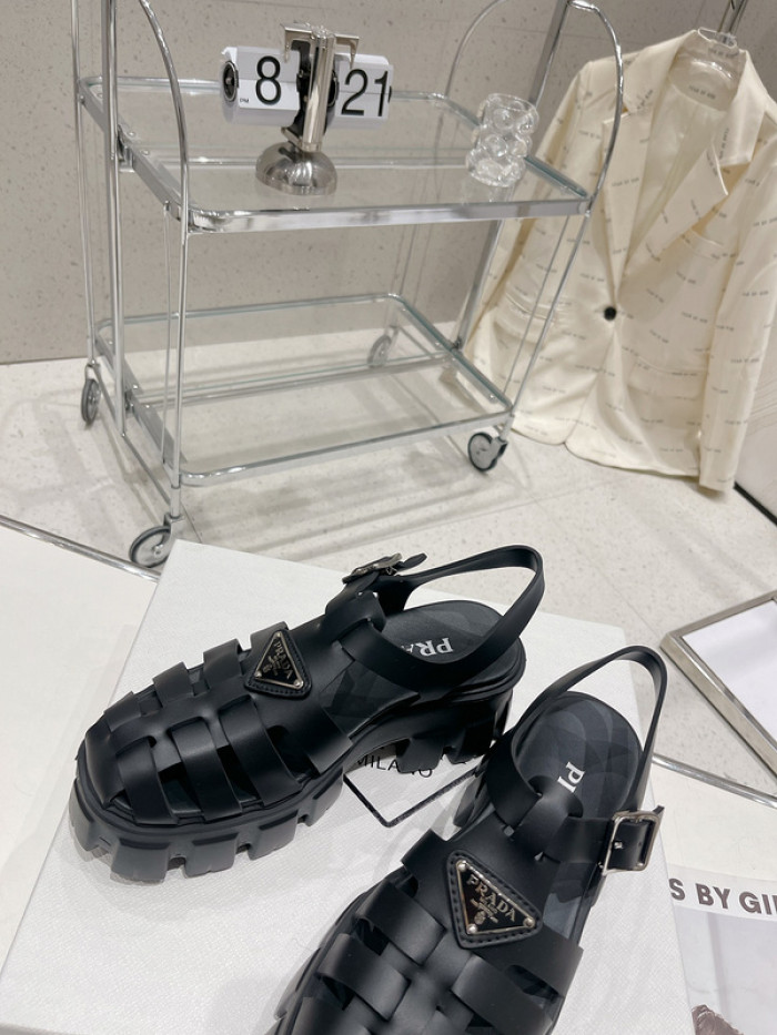 PRADA SLIDE