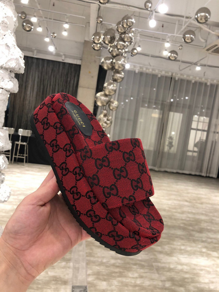 GCI GG Slide Sandal