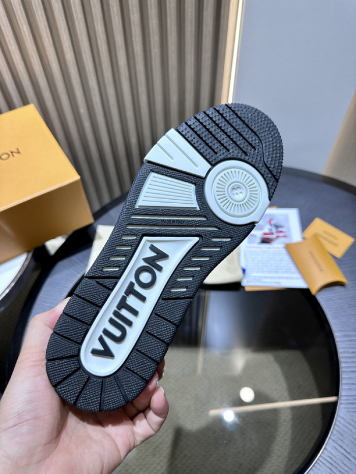 LUSV SNEAKERS