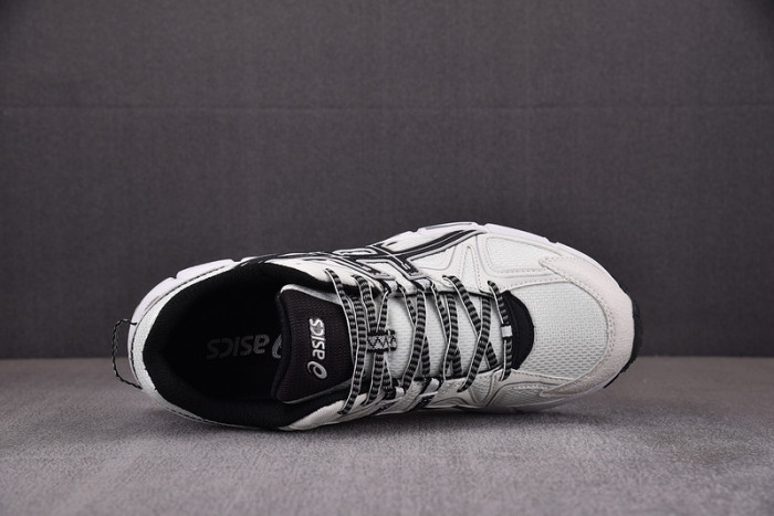 ASICS Gel-kahana 8 White/Black 1011B133-100