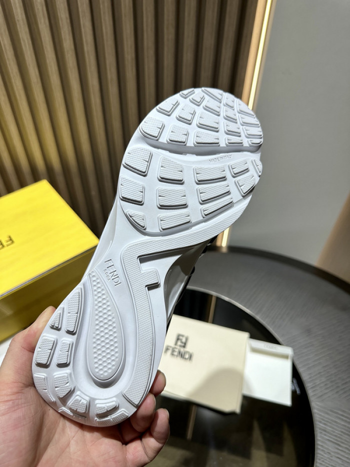 FENDI SNEAKERS