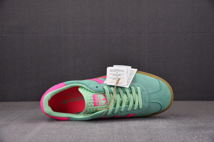 (Women) adidas Gazelle Bold 