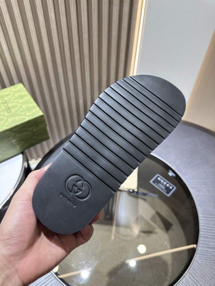 GCI GG Slide Sandal