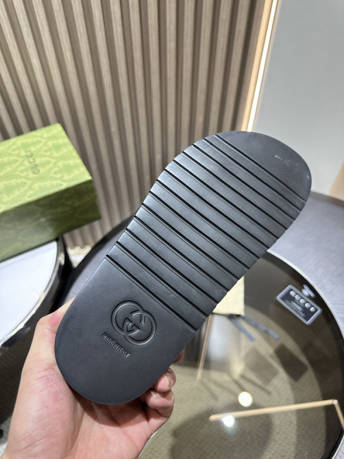 GCI GG Slide Sandal