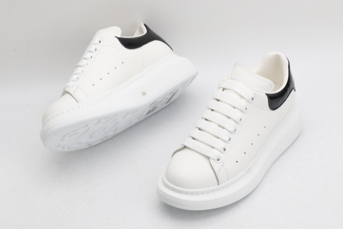 ALEXMQ Sneakers
