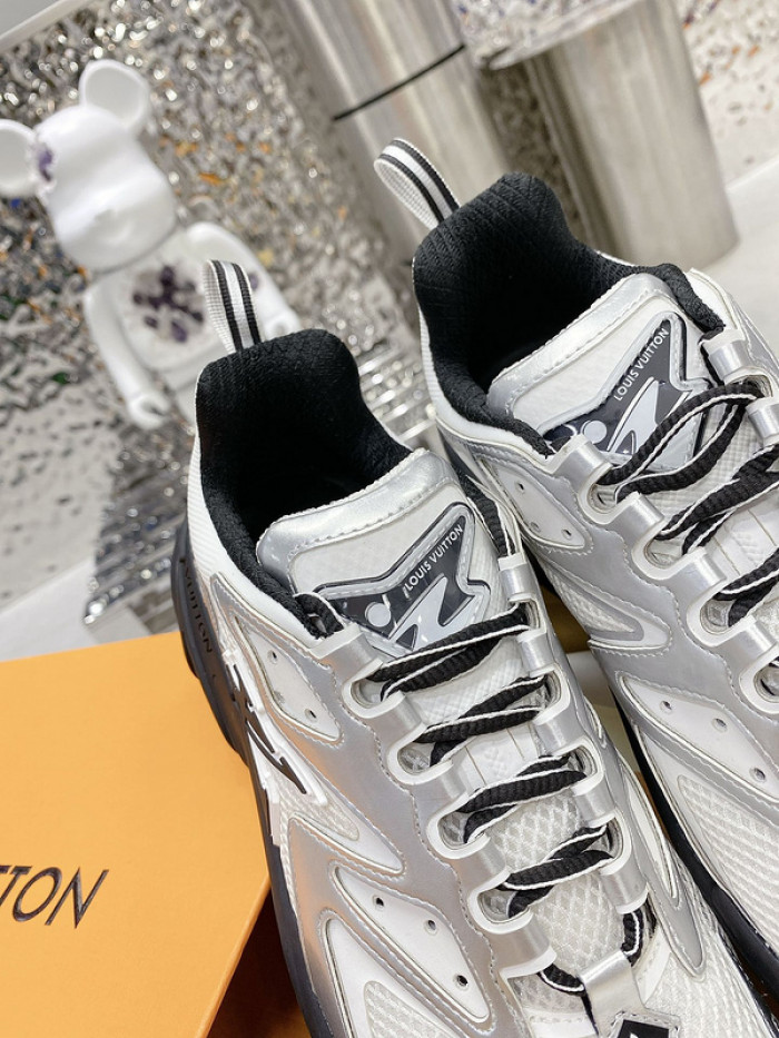 LUSV SNEAKERS