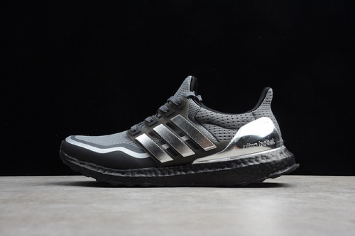 ADIDAS ULTRA BOOST “METALLIC SILVER” EG8103