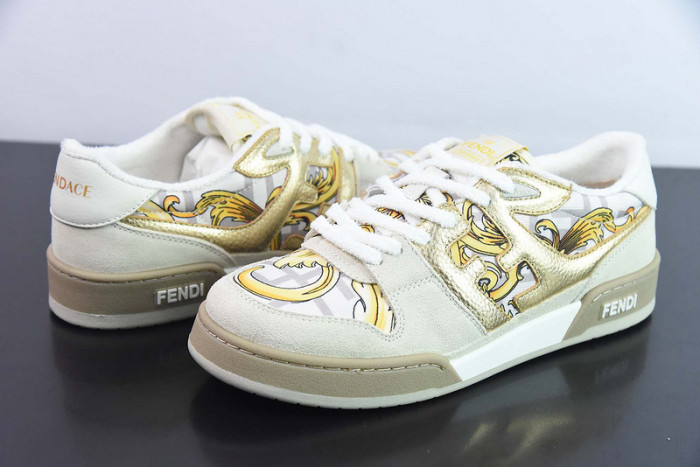 FENDI SNEAKERS