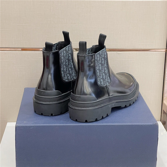 DOR BOOT
